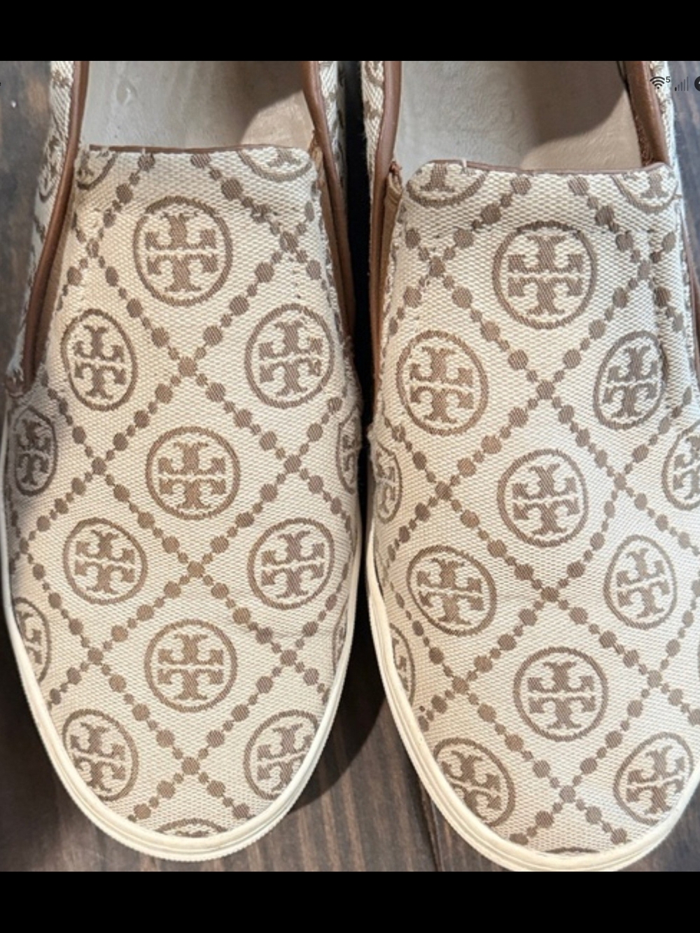Tory Burch Womsns Slip-On Logo Canvas Shoe — Beige/Light Brown